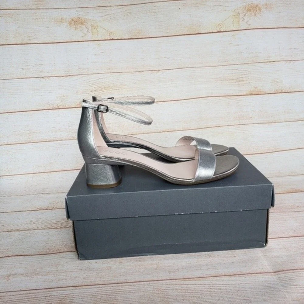 ECCO Elevate 45 Block Ankle Strap Leather Open Toe Sandals in Aluminum Silver